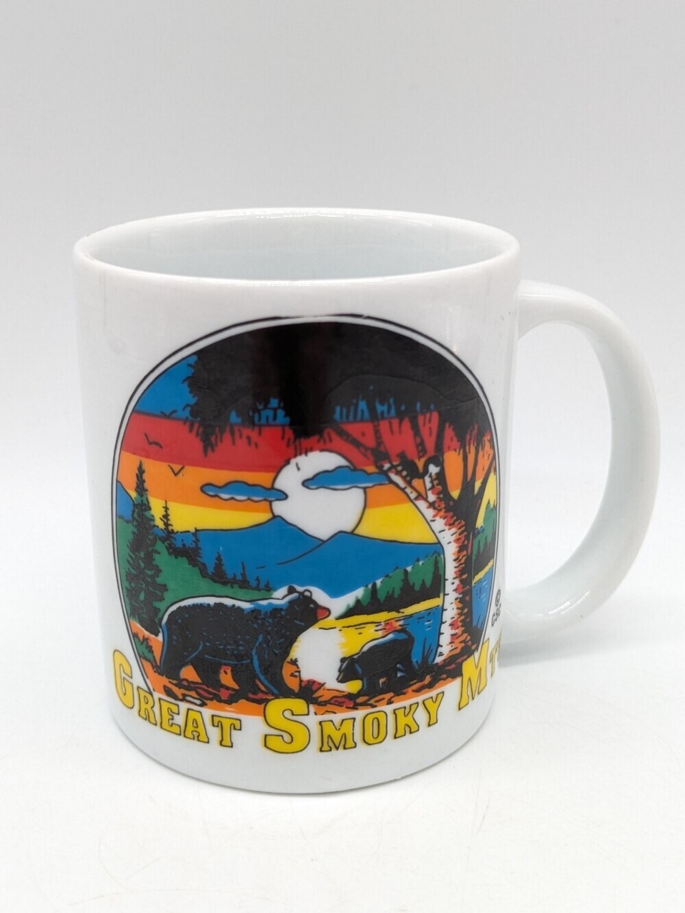 Vintage Great Smokey Mts White Colorful Bear Forest Ceramic Coffee Mug